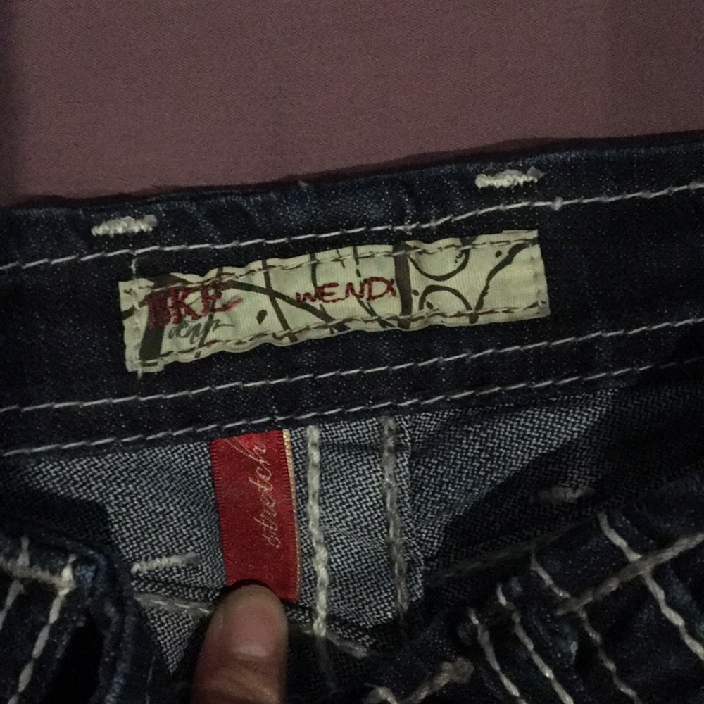 Shorts - Picture 2 of 4